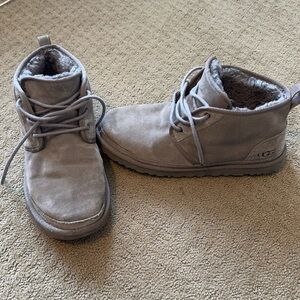 Men’s Ugg Chukka boots. Grey Size 11. Gently used, In good condition.
